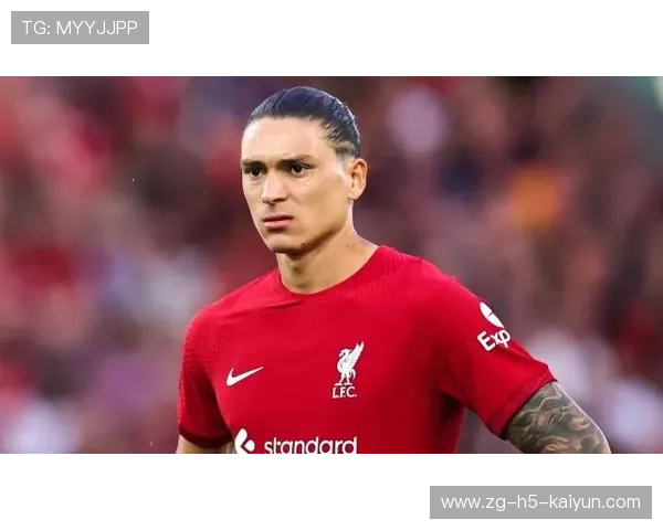 利物浦努涅斯极限插上爆射轰开对手禁区：英雄崛起，疯狂进球的背后